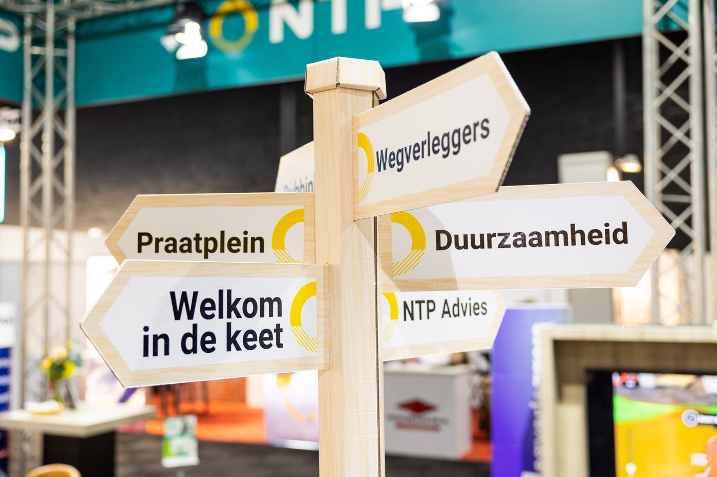 Kartonnen beursstand NTP - Holbox Shop Direct Kartonnen beursstand NTP - Holbox Shop Direct