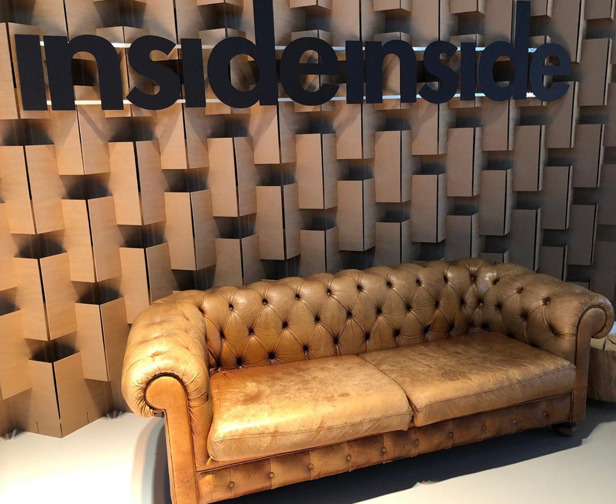 Messewand, Pappwand, Trennwand, Wand aus Pappe, Modulare Wand, Modulare Pappwand, pappwand modular, variable wand Messewand, Pappwand, Trennwand, Wand aus Pappe, Modulare Wand, Modulare Pappwand, pappwand modular, variable wand